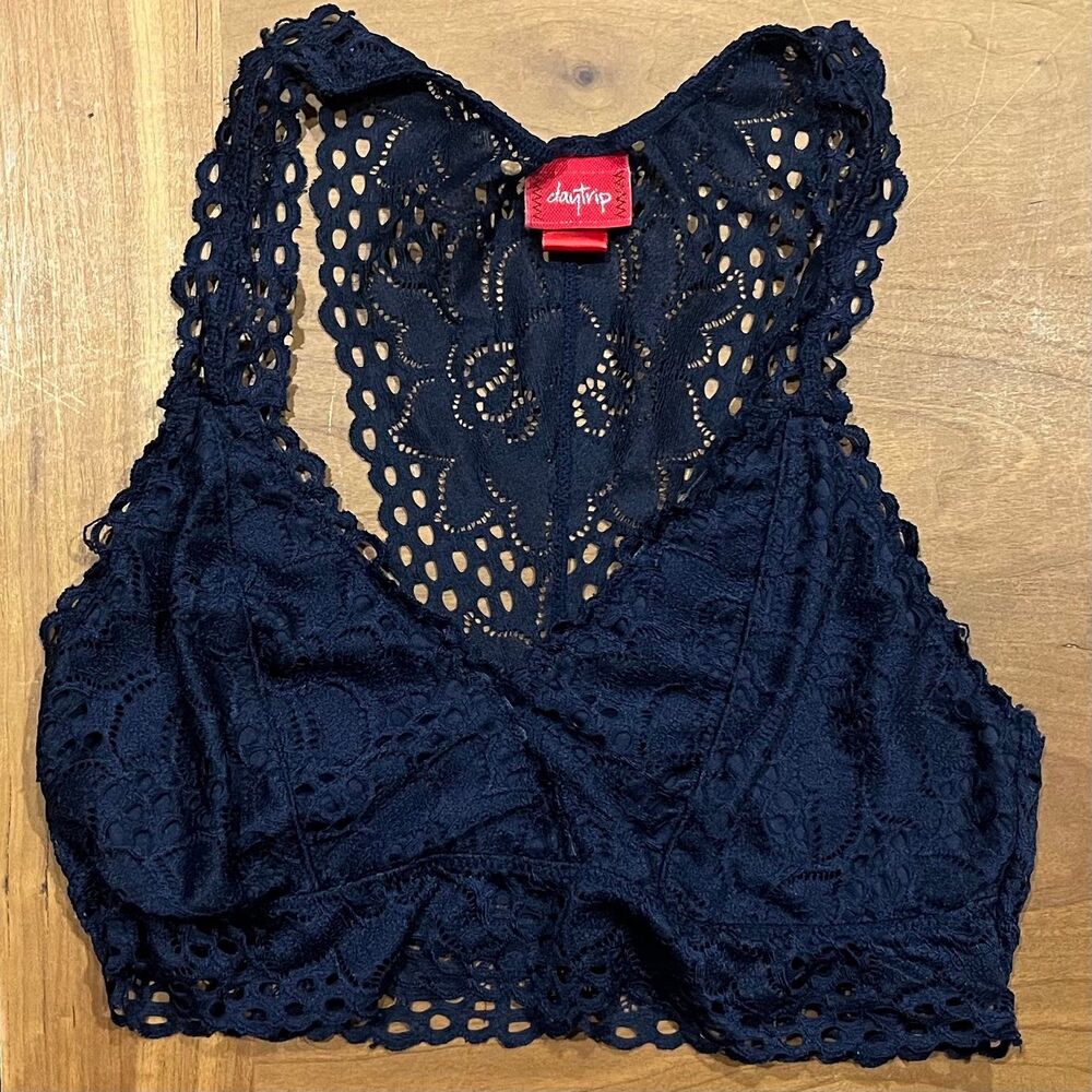 Daytrip Navy Blue Lace Racerback Bralette Size M